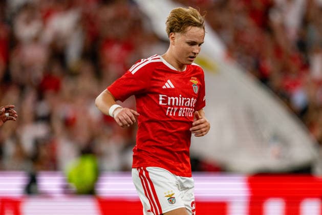 Andreas Schjelderup seen during UEFA Europa League qualifying game between teams of SL Benfica and Heart of Midlothian FC (Maciej Rogowski Ball Raw Images PT) Lisbon Estadio Da Luz Portugal Copyright: xMaciejxRogowskix ROG_BENvHER-094