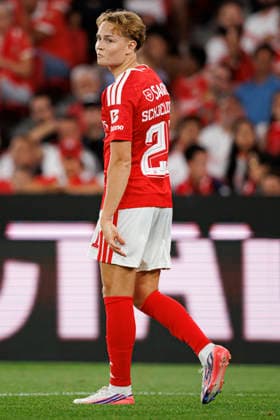 Andreas Schjelderup seen during UEFA Europa League qualifying game between teams of SL Benfica and Heart of Midlothian FC (Maciej Rogowski Ball Raw Images PT) Lisbon Estadio Da Luz Portugal Copyright: xMaciejxRogowskix maciejrogowski_slbenfica_hearts_2627_5-269
