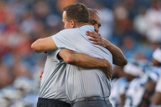August 6, 2026, Canton, Ohio, USA: Pro Football Hall of Fame inductees DREW BEES and ROGER CRAIG hug prior to the 2026 Pro Football Hall of Fame Game between the Carolina Panthers and Arizona Cardinals at Tom Benson Hall of Fame Stadium on August 6, 2026 in Canton, Ohio. Canton USA - ZUMAs335 20260806_znp_s335_013 Copyright: xMatthewxSmithx