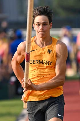 World Athletics U20 Championships Oregon 2026 EUGENE, UNITED STATES OF AMERICA - AUGUST 7, 2026 : Ben Silas Kribelbauer (GER) competes in the pole vault during the World Athletics U20 Championships Oregon 2026 at Hayward Field on August 7, 2026 in Eugene, United States Of America. Copyright: xBEAUTIFULxSPORTS DecaxText&Bildx