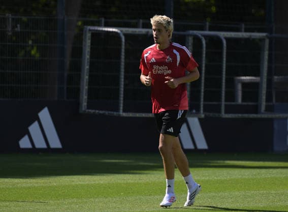 07.08.2026, xophax, Fussball 1.Bundesliga, 1.FC Koeln Training auf Platz 7 am Geissbockheim . Training U21, U 21 . Neuzugang Gil Neves ( 1.FC Köln ) Kitzbühel