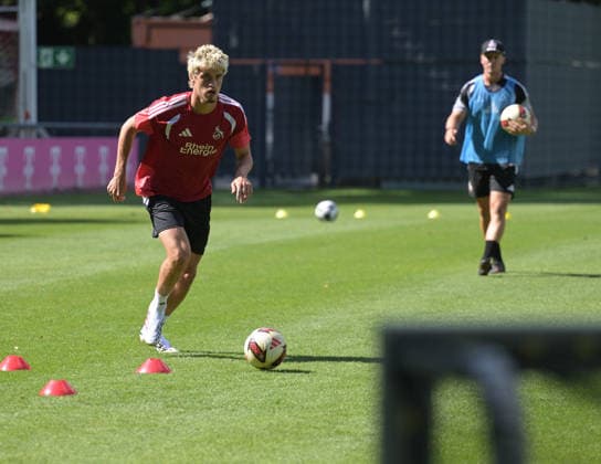 07.08.2026, xophax, Fussball 1.Bundesliga, 1.FC Koeln Training auf Platz 7 am Geissbockheim . Training U21, U 21 . Neuzugang Gil Neves ( 1.FC Köln ) Kitzbühel