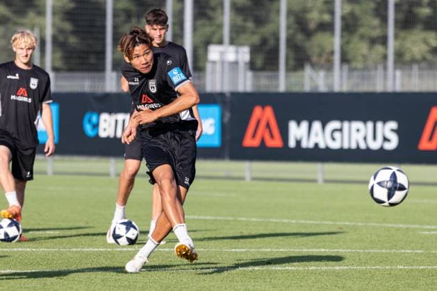 Abschlusstraining SSV Ulm 1846 Fußball vor dem ersten Ligaspiel in Stuttgart, Fussball, Training, Trainingsplatz Ulm 06.08.26 Masaaki Takahara (SSV Ulm 1846 Fußball, 23) Abschlusstraining SSV Ulm 1846 Fußball vor dem ersten Ligaspiel in Stuttgart, Fussball, Training, Trainingsplatz Ulm 06.08.26 Foto: Lucca Fundel Ulm Trainingsplatz Baden-Württemberg Deutschland