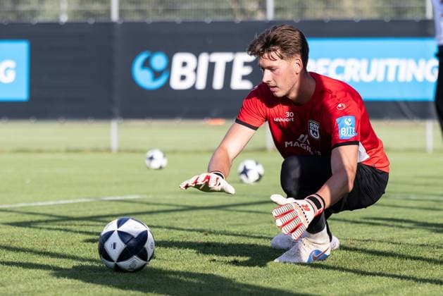 Abschlusstraining SSV Ulm 1846 Fußball vor dem ersten Ligaspiel in Stuttgart, Fussball, Training, Trainingsplatz Ulm 06.08.26 Robin Mantel (SSV Ulm 1846 Fußball, 30) Abschlusstraining SSV Ulm 1846 Fußball vor dem ersten Ligaspiel in Stuttgart, Fussball, Training, Trainingsplatz Ulm 06.08.26 Foto: Lucca Fundel Ulm Trainingsplatz Baden-Württemberg Deutschland