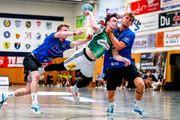 07.08.2026, xdobgx, Handball Heide-Cup 2026, TSV Hannover-Burgdorf - Mors Thy Handball v.l. Leif Tissier (TSV Hannover-Burgdorf, 7) beim Wurf, in action, throwing, Silas Overby (Mors-Thy Handbold, 36)