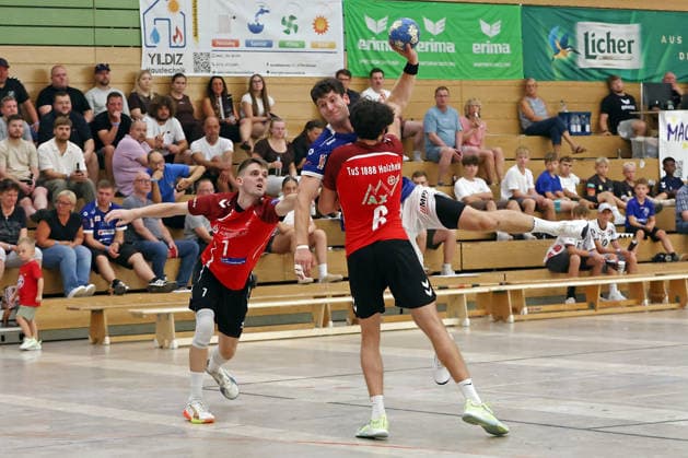 07.08.2026, xovx, Handball Lindencup, TuS Holzheim - HSG Pohlheim v.l. Christoph Horn (TuS Holzheim), Christoph Träger (HSG Pohlheim), Maxim Hölzer (TuS Holzheim) Linden Stadthalle Hessen Deutschland (DE)