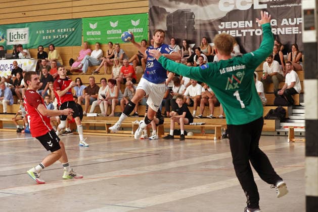 07.08.2026, xovx, Handball Lindencup, TuS Holzheim - HSG Pohlheim v.l. Max Schneider (TuS Holzheim), Christoph Horn (TuS Holzheim), Torben Weinandt (HSG Pohlheim), Ben Fischer (TuS Holzheim) Linden Stadthalle Hessen Deutschland (DE)