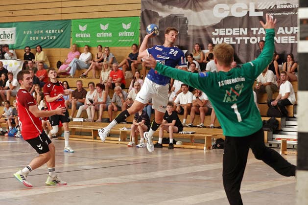 07.08.2026, xovx, Handball Lindencup, TuS Holzheim - HSG Pohlheim v.l. Max Schneider (TuS Holzheim), Christoph Horn (TuS Holzheim), Torben Weinandt (HSG Pohlheim), Ben Fischer (TuS Holzheim) Linden Stadthalle Hessen Deutschland (DE)