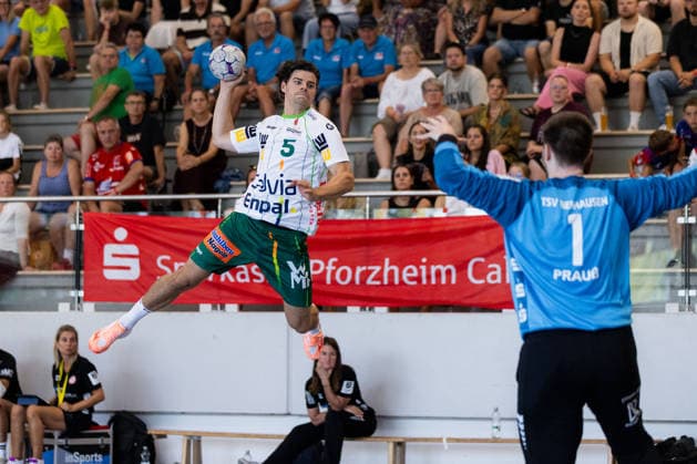 Rutger TEN VELDE (FRISCH AUF! Goeppingen, 05) erzielt ein Tor, Aktion, Torwurf GER, FRISCH AUF! Goeppingen vs. TSV Neuhausen Filder, Handball, Vorbereitung, Turnier, S-Cup Altensteig, Viertelfinale, Spielzeit 2026 2027, 07.08.2026, GER, FRISCH AUF! Goeppingen vs. TSV Neuhausen Filder, Handball, Vorbereitung, Turnier, S-Cup Altensteig, Viertelfinale, Spielzeit 2026 2027, 07.08.2026, Altensteig Copyright: xEibnerxPressefoto OliverxSchmidtx EP_OST