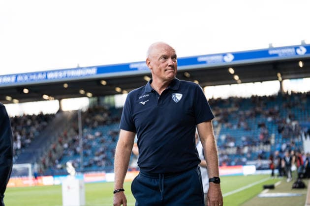 07.08.2026, GER Deutschland, Fussball, Saison 2026 2027, 2. Bundesliga, 1. Spieltag: VfL Bochum vs Hertha BSC Berlin Uwe Rösler (Chef-Trainer, VfL Bochum) im auf dem Weg zum Interview Bochum Vonovia Ruhrstadion Nordrhein Westfalen Deutschland Copyright: xnordphotoxGmbHx xSchulzex
