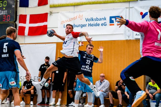 07.08.2026, xdobgx, Handball Heide-Cup 2026, HSV Hamburg - HOJ Elite v.l. Linus Arnesson (HoJ Elite, 24) beim Wurf, in action, throwing Schneverdingen