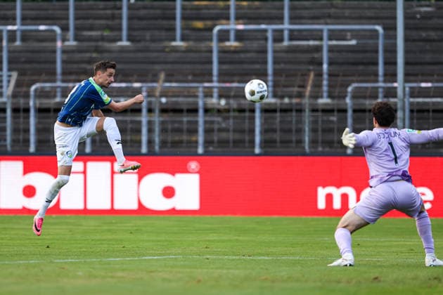 2026.08.07, xkwix, Fußball, Regionalliga West, FC Gütersloh - VfL Bochum II, Heidewaldstadion, 2.Spieltag, Saison 2026 2027: Patrik Twardzik (FC Gütersloh 18) beim Torschuss DFB regulations prohibit any use of photographs as image sequences and or quasi-video. Photo: xKamilxWilkowskixPressefotoKochx Nordrhein-Westfalen Deutschland