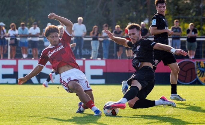 07.08.2026 - Fussball - Saison 2026 2027 - Regionalliga Bayern - 03. Spieltag: 1. FC Nürnberg FCN II ( Club ) - TSV Buchbach - DaMa - xdaxmax - Justin von der Hitz (27, 1. FC Nürnberg FCN II ) Faton Dzemailji (7, TSV Buchbach )