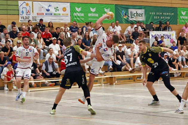 07.08.2026, xovx, Handball Lindencup, TV Hüttenberg - HSC 2000 Coburg v.l. David Kuntscher (TV Hüttenberg), Jesper Schmidt (HSC Coburg), Torsten Anselm (TV Hüttenberg), Leonards Valkovskis (HSC Coburg) Linden Stadthalle Hessen Deutschland (DE)