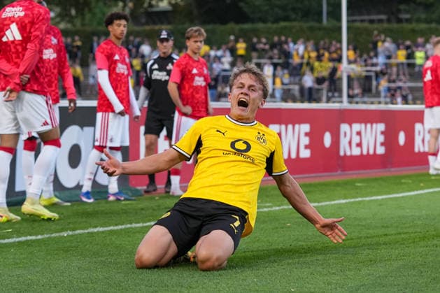 Freitag, 07.08.2026 Saison 2026 2027 2. Spieltag Regionalliga West im Stadion Rote Erde, Dortmund, Germany. BV Borussia Dortmund U23 - 1. FC Köln U21, U 21 Torjubel nach dem 1:0 durch Tim Degener (BVB).