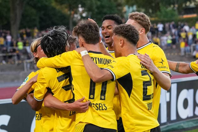 Freitag, 07.08.2026 Saison 2026 2027 2. Spieltag Regionalliga West im Stadion Rote Erde, Dortmund, Germany. BV Borussia Dortmund U23 - 1. FC Köln U21, U 21 Torjubel nach dem 1:0 durch Tim Degener (BVB).