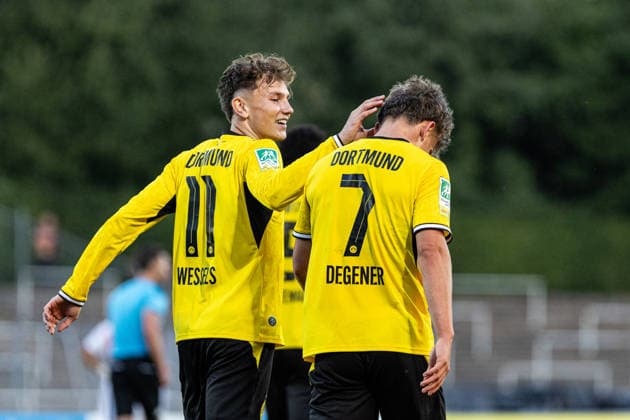 Regionalliga West: Borussia Dortmund II - 1.FC Köln II, 07.08.2026 Borussia Dortmund U23 bejubelt das Tor, 1:0 durch Tim Degener (Borussia Dortmund U23, 7) Regionalliga West: Borussia Dortmund II - 1.FC Köln II, Rote Erde, Dortmund; 07.08.2026 DFB regulations prohibit any use of photographs as image sequences and or quasi video. Copyright: xBEAUTIFULxSPORTS Buriakovx