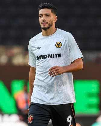Wolverhampton Wanderers v Port Vale - Carabao Cup First Round Raul Jimenez of Wolverhampton Wanderers warms up during the Carabao Cup First Round match between Wolverhampton Wanderers and Port Vale at Molineux in Wolverhampton, United Kingdom, on August 7, 2026. Wolverhampton West Midlands United Kingdom  Copyright: xMIxNewsx originalFilename:fletcher-wolverha260807_npMw8