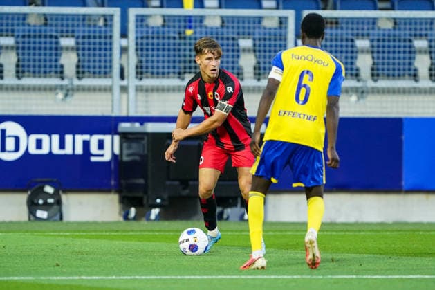2026-08-07 SC Cambuur v Excelsior LEEUWARDEN, NETHERLANDS - AUGUST 7: Noah Naujoks of Excelsior Rotterdam, Jamal Amofa of SC Cambuur during the VriendenLoterij Eredivisie match between SC Cambuur and Excelsior at Kooi Stadion on August 7, 2026 in Leeuwarden, Netherlands. Leeuwarden Kooi Stadion Netherlands Content not available for redistribution in The Netherlands directly or indirectly through any third parties. Copyright: xAndrexWeeningx
