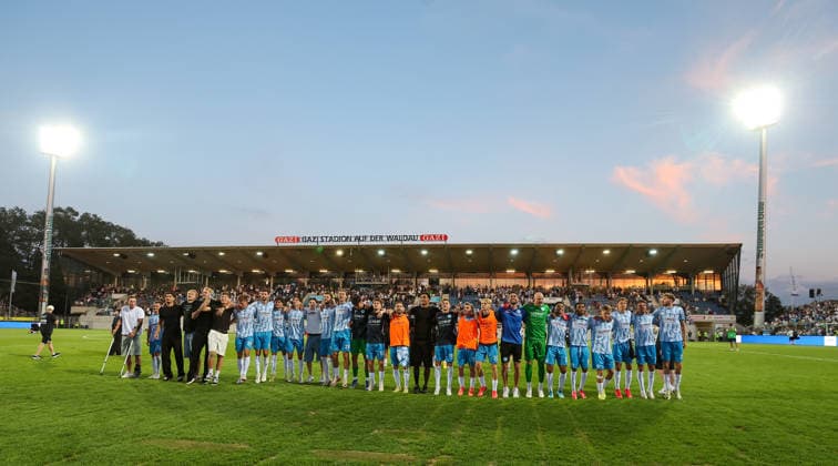 2026.08.07, Deutschland, Stuttgart-Degerloch, Fußball Stuttgarter Kickers vs. SSV Ulm, die Kickers jubeln über den Sieg