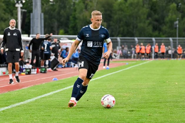 Kai Proeger (VfB Oldenburg, 11) am Ball VfB Oldenburg vs. SV Drochtersen Assel, Fussball, Regionalliga Nord, 2. Spieltag, Saison 2026 2027, 07.08.2026, VfB Oldenburg vs. SV Drochtersen Assel, Fussball, Regionalliga Nord, 2. Spieltag, Saison 2026 2027, 07.08.2026 Oldenburg Copyright: xEibner-Pressefoto RobertxGertzenx EP_RGN
