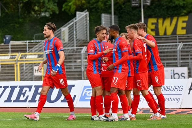 Jubel beim SV Drochtersen Assel VfB Oldenburg vs. SV Drochtersen Assel, Fussball, Regionalliga Nord, 2. Spieltag, Saison 2026 2027, 07.08.2026, VfB Oldenburg vs. SV Drochtersen Assel, Fussball, Regionalliga Nord, 2. Spieltag, Saison 2026 2027, 07.08.2026 Oldenburg Copyright: xEibner-Pressefoto RobertxGertzenx EP_RGN
