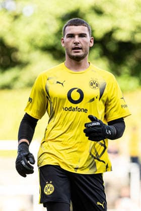 Regionalliga West: Borussia Dortmund II - 1.FC Köln II, 07.08.2026 Julien Noah Froese (Borussia Dortmund U23, 30) beim Aufwärmen. Regionalliga West: Borussia Dortmund II - 1.FC Köln II, Rote Erde, Dortmund; 07.08.2026 DFB regulations prohibit any use of photographs as image sequences and or quasi video. Copyright: xBEAUTIFULxSPORTS Buriakovx