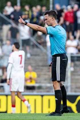 Regionalliga West: Borussia Dortmund II - 1.FC Köln II, 07.08.2026 Jan Peter Weßels (Schiedsrichter) Regionalliga West: Borussia Dortmund II - 1.FC Köln II, Rote Erde, Dortmund; 07.08.2026 DFB regulations prohibit any use of photographs as image sequences and or quasi video. Copyright: xBEAUTIFULxSPORTS Buriakovx
