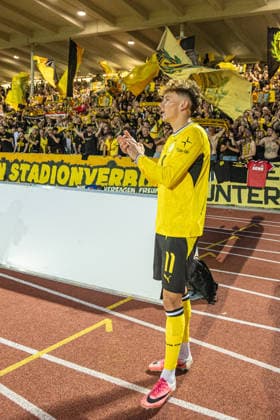 Regionalliga West: Borussia Dortmund II - 1.FC Köln II, 07.08.2026 Arne Wessels (Borussia Dortmund U23, 11) bedankt sich bei den Fans. Regionalliga West: Borussia Dortmund II - 1.FC Köln II, Rote Erde, Dortmund; 07.08.2026 DFB regulations prohibit any use of photographs as image sequences and or quasi video. Copyright: xBEAUTIFULxSPORTS Buriakovx