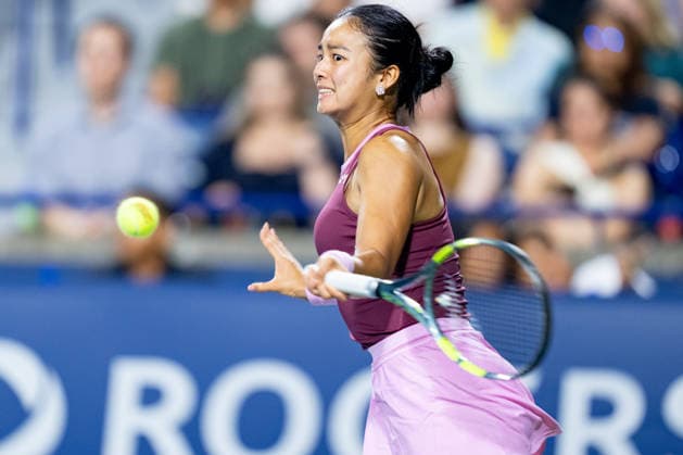 TORONTO, ON - AUGUST 07: Alexandra Eala of Philippines returns a shot during her match at the WTA, Tennis Damen National Bank Open tournament on August 7, 2026 at Sobeys Stadium in Toronto, ON, Canada (Photo by Julian Avram Icon Sportswire) TENNIS: AUG 07 National Bank Open EDITORIAL USE ONLY Icon2608071581