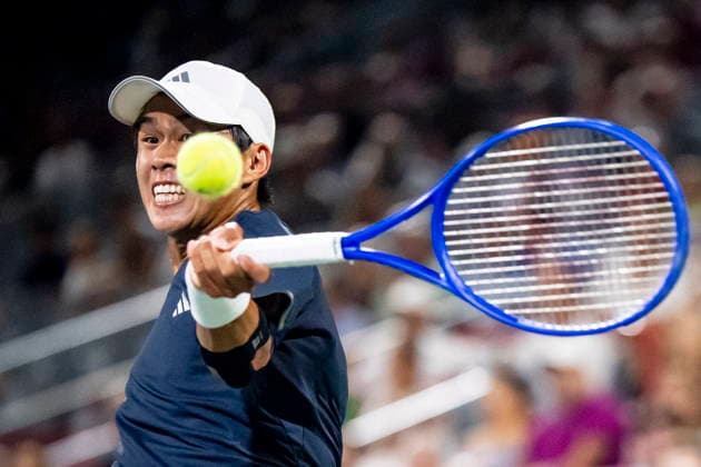 August 7, 2026, Montreal, Pq, Canada: Learner Tien from the United StatesÃ‚ returns the ball from Tommy Paul from the United States on day six of the National Bank Open tennis tournament in Montreal on Friday, August 7, 2026. Canada News - August 7, 2026  - ZUMAc35_ 20260807_zaf_c35_096 Copyright: xChristopherxKatsarovx