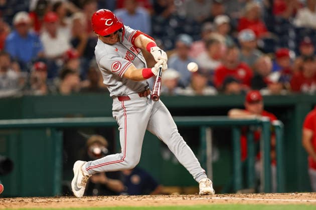 August 7, 2026, Washington D.C, District Of Columbia, United States: Washington, DC; Cincinnati Reds second baseman Matt McLain (9) hits a double during the Major League Baseball game between the Washington Nationals and the Cincinnati Reds at Nationals Park on Friday, August 7, 2026. The Nationals beat the Reds 5-3. Washington D.C United States - ZUMAp258 20260807_znp_p258_025 Copyright: xStevexPrakopex