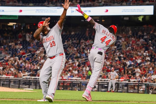 August 7, 2026, Washington D.C, District Of Columbia, United States: Washington, DC; Cincinnati Reds shortstop Elly de la Cruz (44) and third base coach Willie Harris (99) dab during the Major League Baseball game between the Washington Nationals and the Cincinnati Reds at Nationals Park on Friday, August 7, 2026. The Nationals beat the Reds 5-3. Washington D.C United States - ZUMAp258 20260807_znp_p258_027 Copyright: xStevexPrakopex