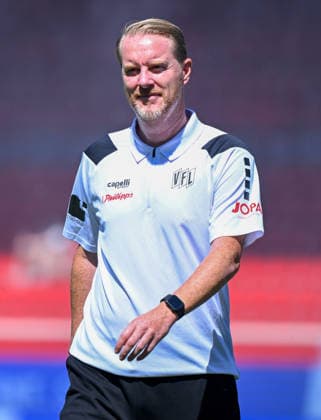 08.08.2026, xemx, Fussball 2.Bundesliga, 1.FC Heidenheim - VfL Osnabrück v.l. Cheftrainer Timo Schultz (VfL Osnabrück) (DFL DFB REGULATIONS PROHIBIT ANY USE OF PHOTOGRAPHS as IMAGE SEQUENCES and or QUASI-VIDEO) Heidenheim