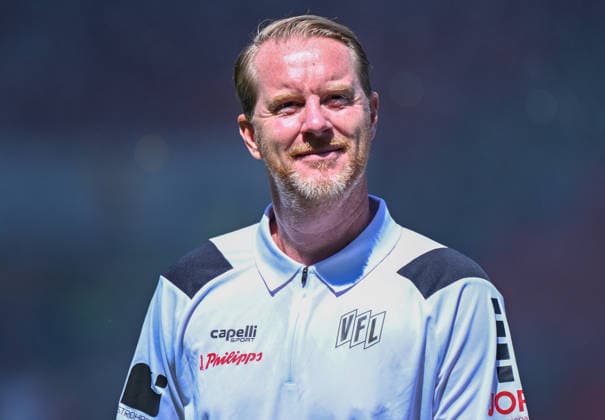 08.08.2026, xemx, Fussball 2.Bundesliga, 1.FC Heidenheim - VfL Osnabrück v.l. Cheftrainer Timo Schultz (VfL Osnabrück) (DFL DFB REGULATIONS PROHIBIT ANY USE OF PHOTOGRAPHS as IMAGE SEQUENCES and or QUASI-VIDEO) Heidenheim