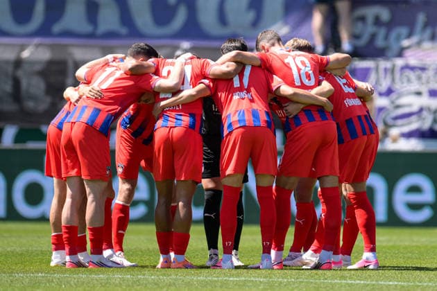 Fußball, 2. Bundesliga, 20260808, 1. FC Heidenheim - VfL Osnabrück. Im Bild Heidenheim schwört sich ein. Heidenheim Voith-Arena Baden-Württemberg Deutschland Copyright: Passion2Press MarkusxFischerx