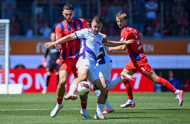 08.08.2026, xemx, Fussball 2.Bundesliga, 1.FC Heidenheim - VfL Osnabrück v.l. Oualid Mhamdi (1.FC Heidenheim), Patrick Kammerbauer (VfL Osnabrück) Zweikampf, Aktion, action, battle for the ball (DFL DFB REGULATIONS PROHIBIT ANY USE OF PHOTOGRAPHS as IMAGE SEQUENCES and or QUASI-VIDEO) Heidenheim
