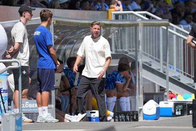 Trainer Florian Kohfeldt (SV Darmstadt 98) unzufrieden - 08.08.2026 2. Bundesliga, Saison 26 27: SV Darmstadt 98 vs. Holstein Kiel, Stadion am Boellenfalltor, 1. Spieltag, emonline, emspor,