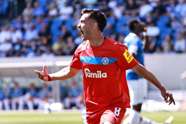 08.08.2026, xtvx, Fussball 2.Bundesliga, SV Darmstadt 98 - Holstein Kiel v.l. Goal scored, Tor zum 0:1 Guillermo Balzi (Holstein Kiel) Torjubel, Goal celebration, celebrate the goal, celebrates scoring (DFL DFB REGULATIONS PROHIBIT ANY USE OF PHOTOGRAPHS as IMAGE SEQUENCES and or QUASI-VIDEO) Darmstadt