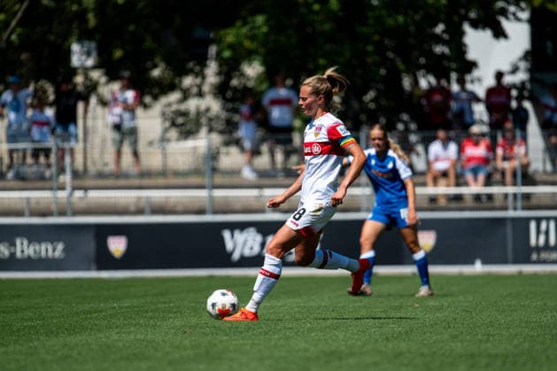 08.08.2026, GER, Fussball, Frauen, Testspiel, Saison 2026 2027, VfB Stuttgart vs TSG 1899 Hoffenheim Maximiliane Rall ( VfB Stuttgart, 08 ) am Ball, Stuttgart Robert-Schlienz-Stadion Baden-Württemberg Deutschland Copyright: xNordphoto Memmlerx