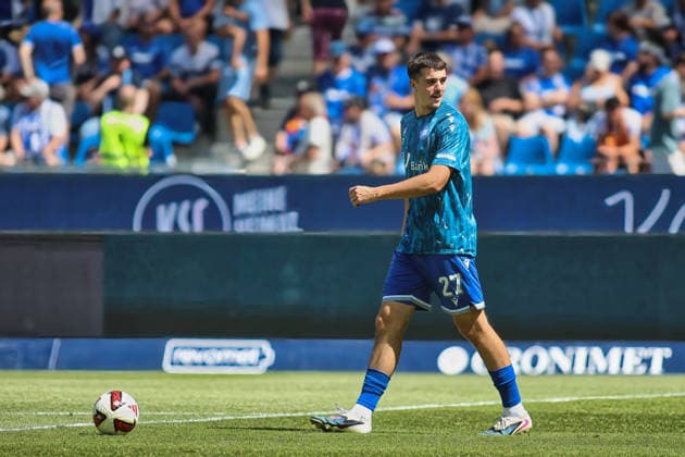 John Davis Meyer (SC Karlsruhe, 27) GER, SC Karlsruhe - DSC Arminia Bielefeld Fussball 1.Spieltag Spielzeit 2026 2027 2.Bundesliga 08.08.2026 (DFL DFB REGULATIONS PROHIBIT ANY USE OF PHOTOGRAPHS as IMAGE SEQUENCES and or QUASI-VIDEO). GER SC Karlsruhe - DSC Arminia Bielefeld Fussball 1.Spieltag Spielzeit 2026 2027 08.08.2026 Copyright: xEibner-Pressefoto JoergxHirschx EP_JHH