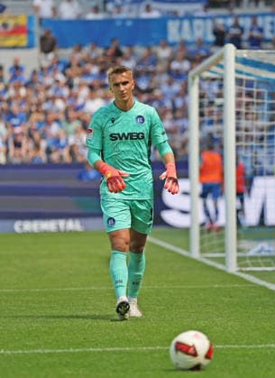 Christian Bernat Hans (Karlsruher SC , 1) GER, SC Karlsruhe - DSC Arminia Bielefeld Fussball 1.Spieltag Spielzeit 2026 2027 2.Bundesliga 08.08.2026 (DFL DFB REGULATIONS PROHIBIT ANY USE OF PHOTOGRAPHS as IMAGE SEQUENCES and or QUASI-VIDEO). GER SC Karlsruhe - DSC Arminia Bielefeld Fussball 1.Spieltag Spielzeit 2026 2027 08.08.2026 Copyright: xEibner-Pressefoto JoergxHirschx EP_JHH