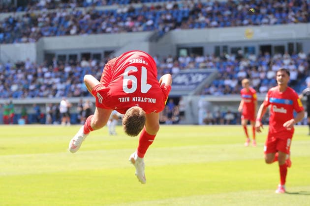 08.08.2026, xtvx, Fussball 2.Bundesliga, SV Darmstadt 98 - Holstein Kiel v.l. Goal scored, Tor zum 0:2 Phil Harres (Holstein Kiel) Torjubel, Goal celebration, celebrate the goal, celebrates scoring (DFL DFB REGULATIONS PROHIBIT ANY USE OF PHOTOGRAPHS as IMAGE SEQUENCES and or QUASI-VIDEO) Darmstadt