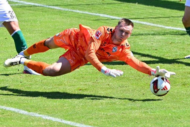 08.08.2026, GER, Freundschaftsspiel SV Werder Bremen vs Paderborn Fussball, Saison 2026 2027), 1.FBL Torwart Karl Hein (Werder Bremen 01) Oythe Stadion am Oyther Berg Niedersachsen Deutschland Copyright: xnordphotoxGmbHx xKFOTOx