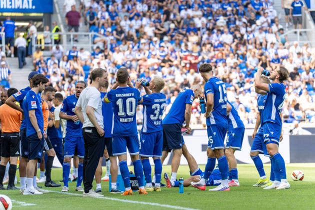 08.08.2026, xdaymx, Fussball 2.Bundesliga, Karlsruher SC - Arminia Bielefeld. Trinkpause wird auch in Karlsruhe ausgepfiffen. (DFL DFB REGULATIONS PROHIBIT ANY USE OF PHOTOGRAPHS as IMAGE SEQUENCES and or QUASI-VIDEO) Karlsruhe