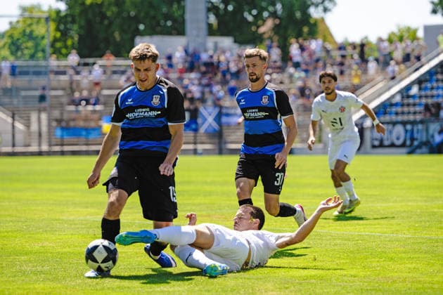 Nick Doktorczyk (FSV Frankfurt, 15) FSV Frankfurt vs. VfR Mannheim, Fussball, Regionalliga Suedwest, 1. Spieltag, Saison 2026 2027, 08.08.2026 Eibner-Pressefoto Attila Ziga FSV Frankfurt vs. VfR Mannheim, Fussball, Regionalliga Suedwest, 1. Spieltag, Saison 2026 2027, 08.08.2026 Frankfurt Copyright: xEibner-Pressefotox EP_AZA