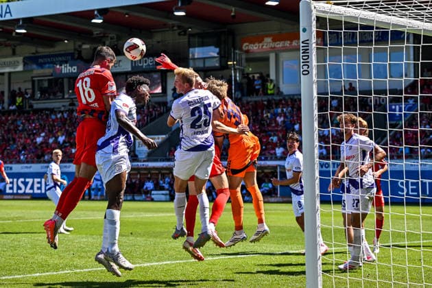 08.08.2026, GER, Fußball, Herren, 2. Bundesliga, 1. FC Heidenheim vs VfL Osnabrück Tor zum 4:2, Marvin Pieringer (Heidenheim, 18), Niklas Wiemann (Osnabrück, 25), Jonas Krumrey (Osnabrück, 32) Heidenheim Voith-Arena Baden-Württemberg Deutschland Copyright: xNordphotox xHafnerx