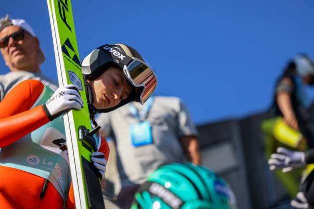 SAUT A SKI COUPE MONDE COURCHEVEL PHOTOPQR LE DAUPHINE Tom PHAM VAN SUU ; Courchevel ; 08 08 2026 ; A Courchevel (Savoie), le 8 août 2026. Coupe du monde de saut à ski. Sur notre photo : Joséphine Pagnier.. Photo : Tom Pham Van Suu Le Dauphiné Libéré Courchevel (Savoie), August 8, 2026. Ski jumping, Skispringen, Ski, nordisch World Cup. Courchevel Savoie Rhône-Alpes France  Copyright: xPHOTOPQR LExDAUPHINE MAXPPPxTomxPHAMxVANxSUUx 20260808JDL4745 20260808JDL4745