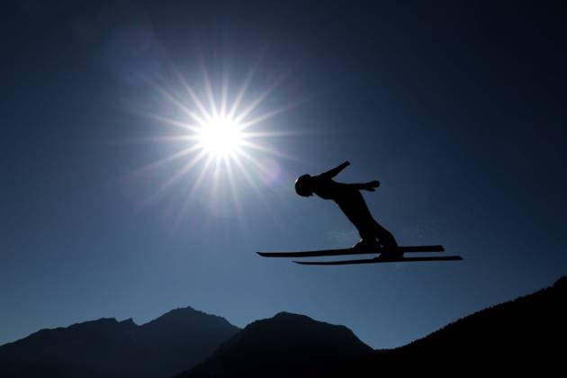 SAUT A SKI COUPE MONDE COURCHEVEL PHOTOPQR LE DAUPHINE Tom PHAM VAN SUU ; Courchevel ; 08 08 2026 ; A Courchevel (Savoie), le 8 août 2026. Coupe du monde de saut à ski. Sur notre photo : illustrations saut à ski Courchevel. JO 2030. Ski nordique. Jeux olympiques d hiver. Sports d hiver. Photo : Tom Pham Van Suu Le Dauphiné Libéré Courchevel (Savoie), August 8, 2026. Ski jumping, Skispringen, Ski, nordisch World Cup. Courchevel Savoie Rhône-Alpes France  Copyright: xPHOTOPQR LExDAUPHINE MAXPPPxTomxPHAMxVANxSUUx 20260808JDL4796 20260808JDL4796