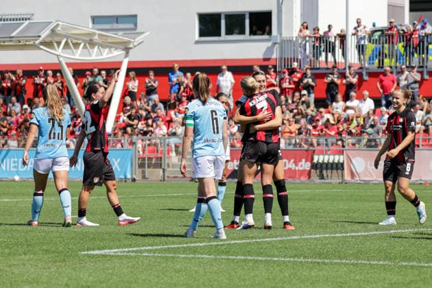 08.08.2026, xgrfx, Fussball Testspiel Frauen, Bayer Leverkusen - Feyenoord Rotterdam v.l. Tor, Cornelia Kramer zum 3:0 (Bayer Leverkusen) (DFL DFB REGULATIONS PROHIBIT ANY USE OF PHOTOGRAPHS as IMAGE SEQUENCES and or QUASI-VIDEO) Leverkusen